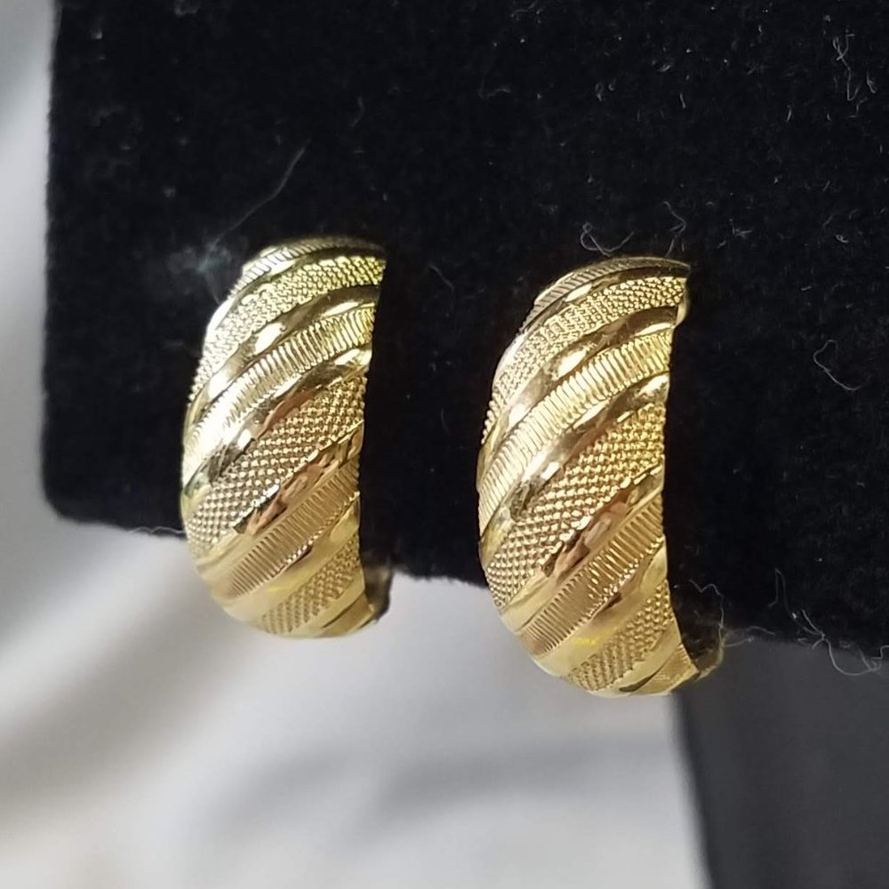 Vintage Napier Gold tone Clip on Hoop Earrings